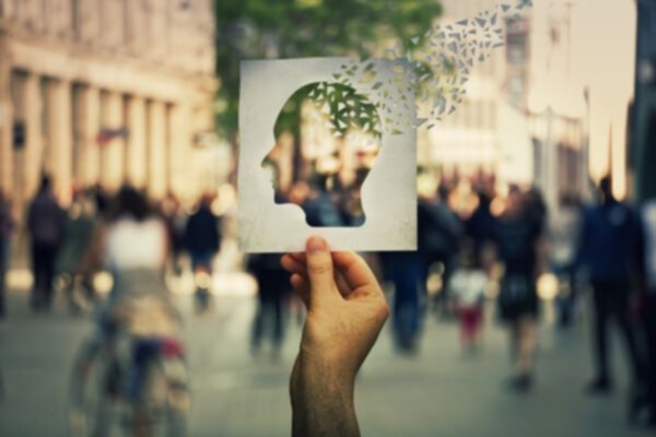 La dissociation émotionnelle pour soigner les traumas - Sarah Frachon psy à Paris